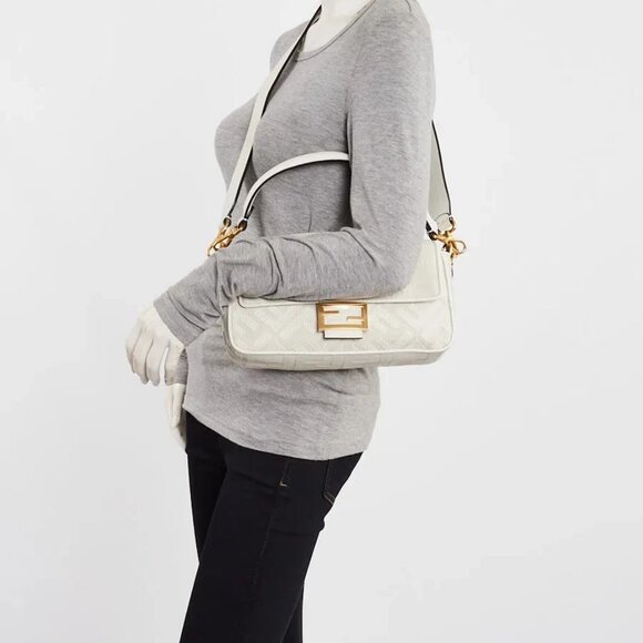 Fendi White FF Cotton Canvas Medium Baguette Bag - 8BR600 - Picture 2 of 11